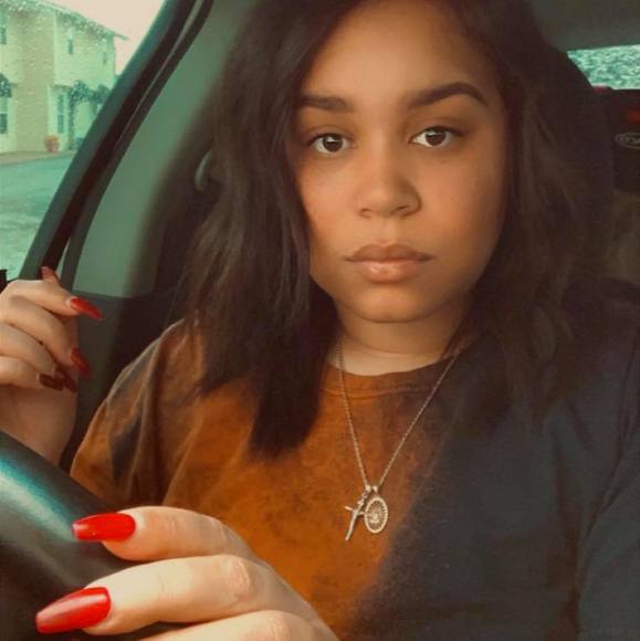 Profile Picture of Savannah Kennedy (@savannahkenn332) on Poshmark