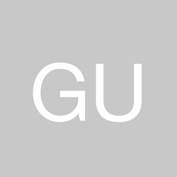 Profile Picture of Gabriella Uvaydov (@gabiuva) on Poshmark