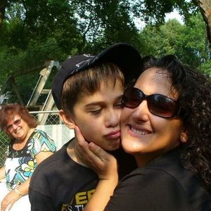 Profile Picture of Jodi Maynard (@sisterhoodothetrvlingbook) on Myspace