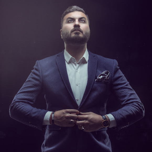 Profile Picture of Al-hassan Fahmi (@alhassanfahmi) on Poshmark