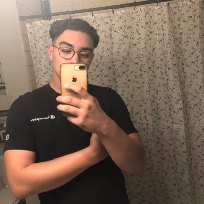 Profile Picture of James Arias (@8rames) on Twitter