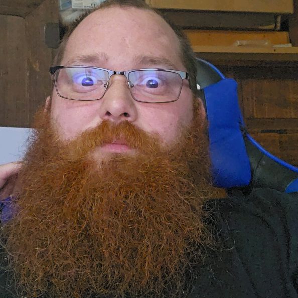 Profile Picture of Aaron Helberg (@the_one_true_beard_2) on Tiktok