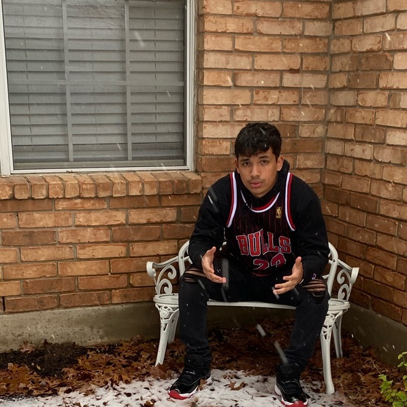 Profile Picture of Jacob Cabello (@ryancabello10) on Poshmark