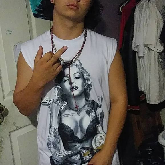 Profile Picture of Jessee Spurgin (@jessee1424) on Poshmark