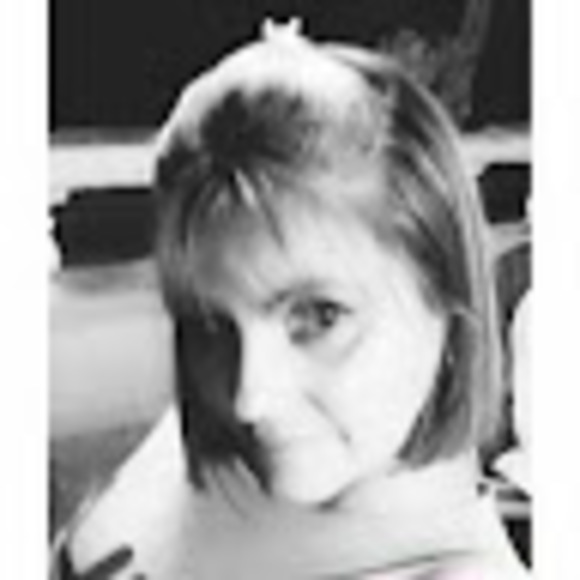 Profile Picture of Lisette Sanchez (@yaboo8605) on Poshmark