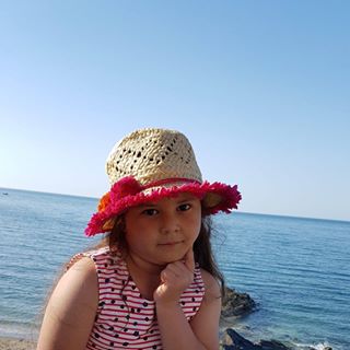 Profile Picture of Mina Rezai (@mina.rezai.5055) on Facebook