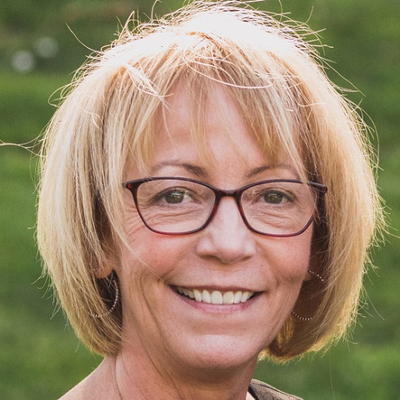 Profile Picture of Julie Benson (@jbenson310) on Twitter