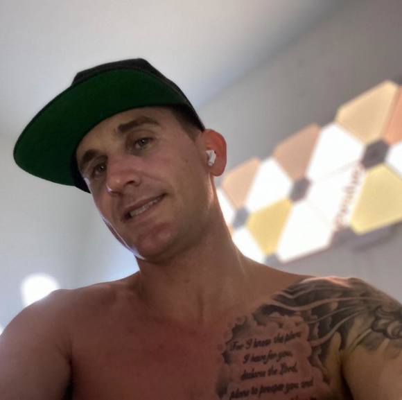 Profile Picture of Adam Norris (@yeddam) on Poshmark