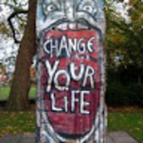 Profile Picture of Richard Howard (@mrdrd) on Poshmark