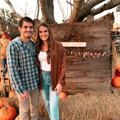 Profile Picture of AUTUMN (@AutumnHudson64) on Twitter