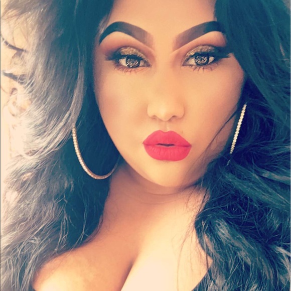 Yajaira Reyes - Poshmark Profile Picture of Yajaira Reyes (@negrita_hayzee) on Poshmark