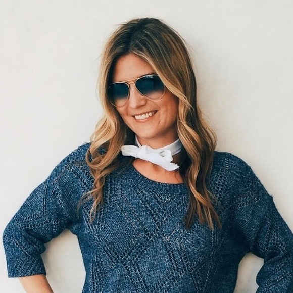 Profile Picture of Erika Cooley (@ekcooley1) on Poshmark