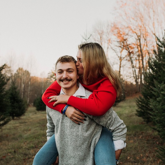 Profile Picture of Michael Ravesi (@rawvc) on Poshmark