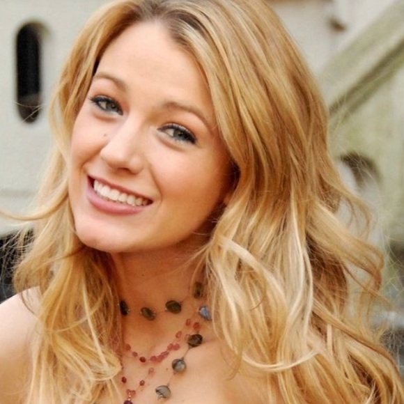 Anabel Calderon - Poshmark Profile Picture of Anabel Calderon (@designeranabel) on Poshmark