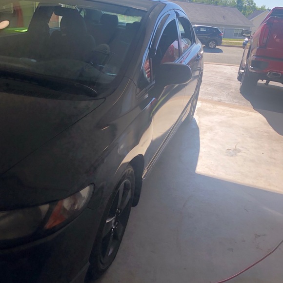 Profile Picture of Alex Mignault (@alexmignault) on Poshmark