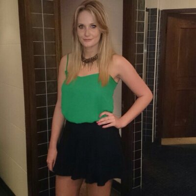 Profile Picture of Leah Broadbent (@leah_b123) on Twitter