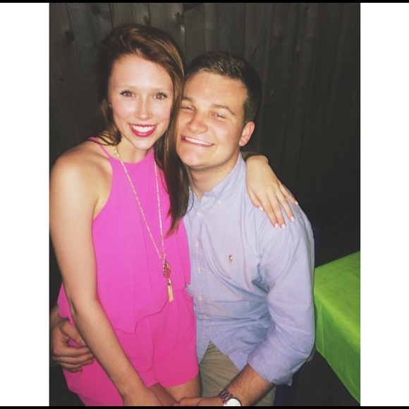 Profile Picture of Alex Kay (@alexkay37) on Poshmark