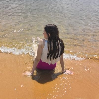 Profile Picture of Alejandra Aguilera (@Alee_Aguileraa) on Twitter