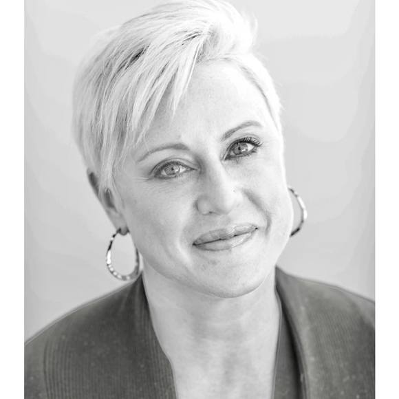 Profile Picture of Paula Ferro-winn (@denirodog1) on Poshmark