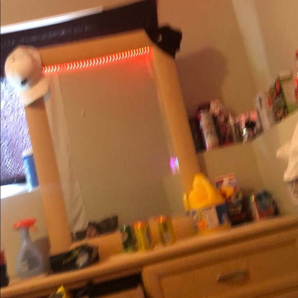 Profile Picture of Dennis Lambert (@dlamberts) on Poshmark