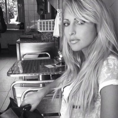 Profile Picture of Anaïs Alvarez Smith (@@Anais_smith) on Twitter