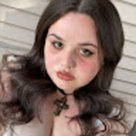 Adriana Tizzano - Poshmark Profile Picture of Adriana Tizzano (@anatizzano) on Poshmark