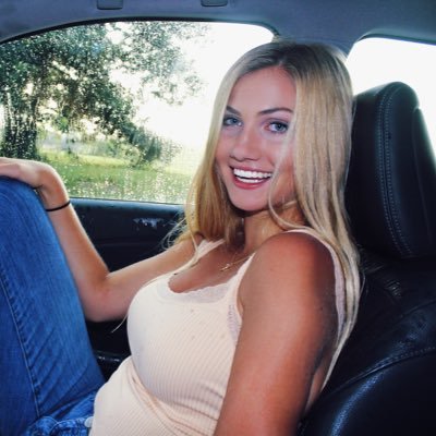 Profile Picture of Meredith Phillips (@mere_phillips) on Twitter