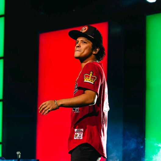 Profile Picture of peter gene (@brunomarssssssss) on Tiktok