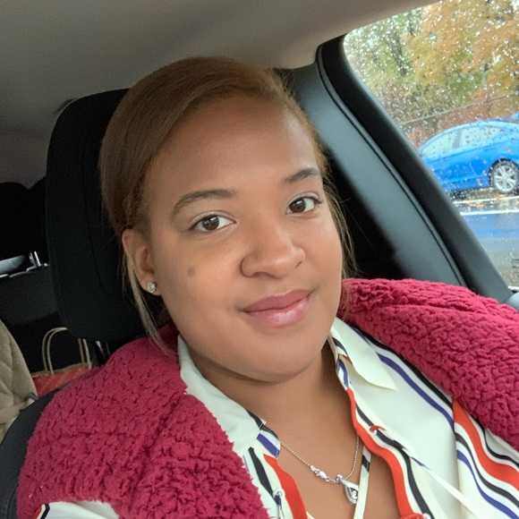 Profile Picture of Markisha Simpson (@kish8830) on Poshmark