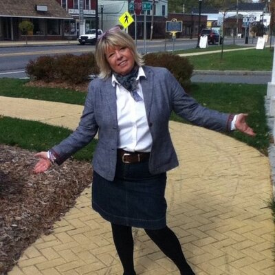 Profile Picture of Cathy Toner (@@1thecath) on Twitter