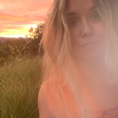 Profile Picture of Lauren Patricia Besser (@labesser) on Twitter