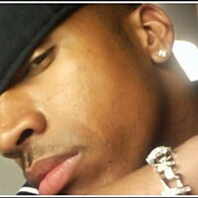 Profile Picture of John Scroggins (@johnnycuttz) on Twitter