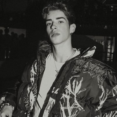 Profile Picture of ➸𝙼𝚊𝚛𝚌𝚞𝚜 𝚁𝚘𝚋𝚒𝚗𝚜 𝚂𝚊𝚝𝚘 (@marcuskrobins) on Twitter