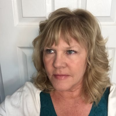 Profile Picture of Julie Ann Ritter (@julianneritter) on Twitter