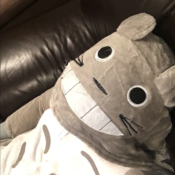 Profile Picture of Alex Truong (@alexdaqt) on Poshmark