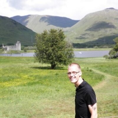 Profile Picture of Kris Robinson (@PlaidPiper) on Twitter