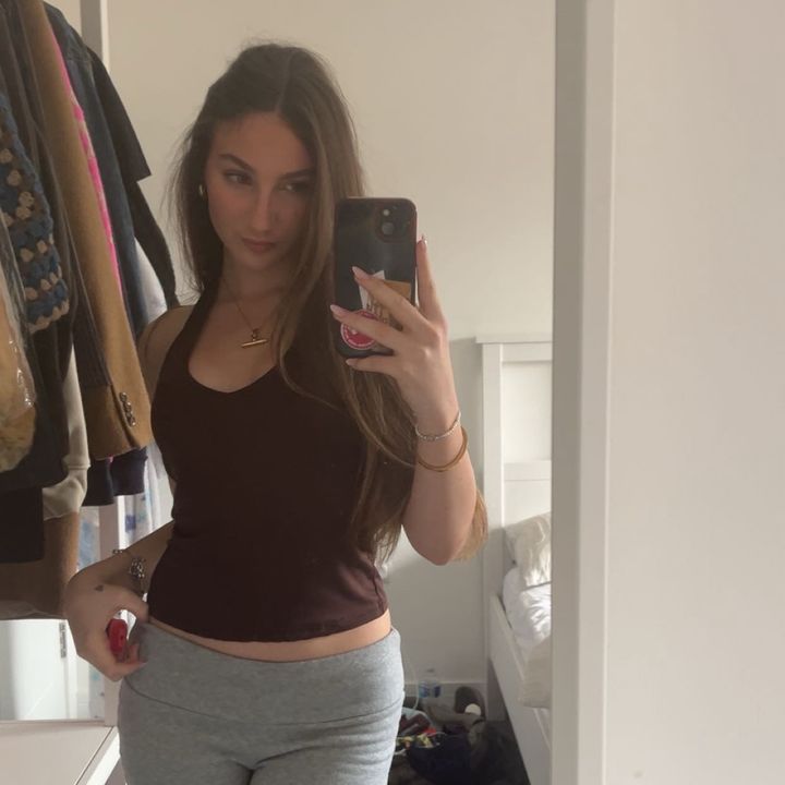 Profile Picture of Lori🌺 (@lorianatuza) on Tiktok