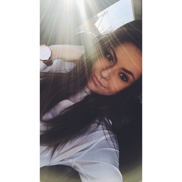 Profile Picture of Alexa Parham (@aparham5) on Poshmark