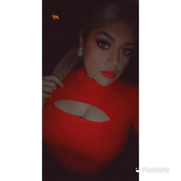 Profile Picture of Cassandra Blanco (@cassbl15) on Poshmark