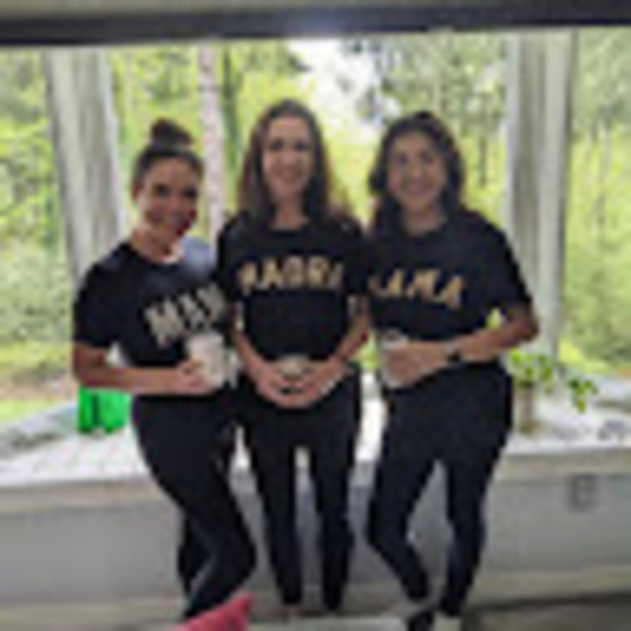 Profile Picture of Anita Shoeman (@anitashoeman) on Poshmark