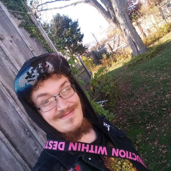 Profile Picture of Andre Debella (@andredebella) on Poshmark