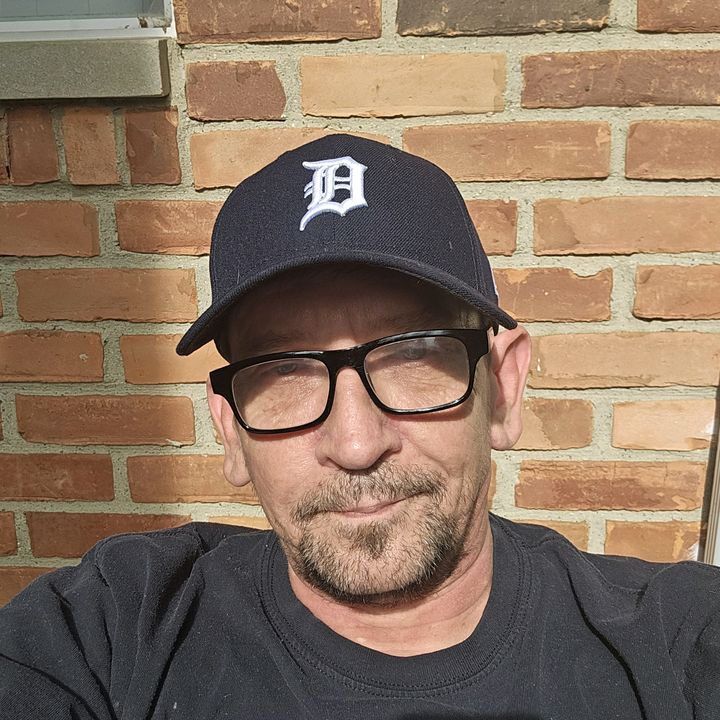 Edward Beard - Tiktok Profile Picture of Edward Beard (@edwardbeard93) on Tiktok