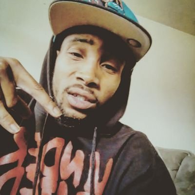 Profile Picture of Dan Binion-Inge (@short_scotty216) on Twitter