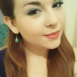 Profile Picture of Sophie Hutton (@SophieHutton) on Twitter