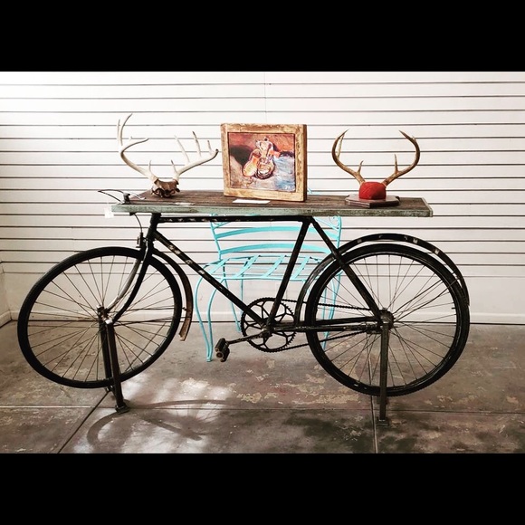 Profile Picture of Johnny Wheeler (@jtwheel7) on Poshmark