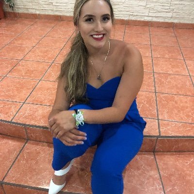 Profile Picture of Claudia Santacruz (@Claudiii77) on Twitter