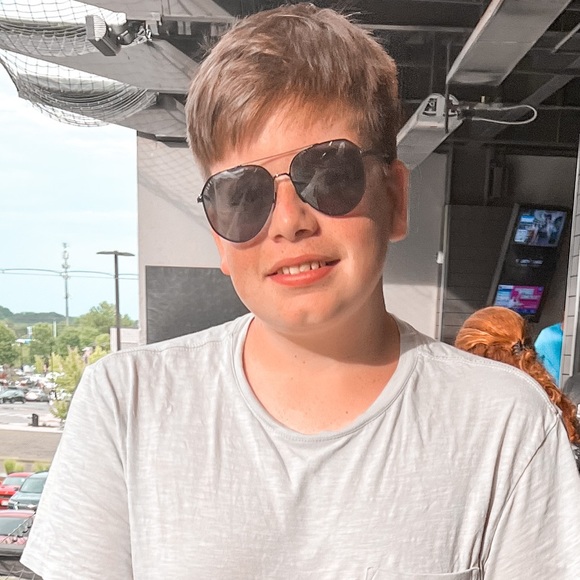 Profile Picture of Will Hogan (@willhogann) on Poshmark