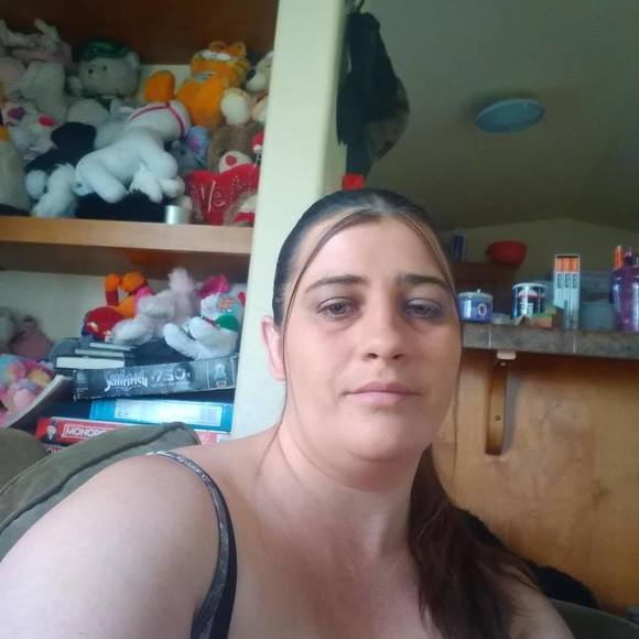 Profile Picture of Brittany Hyde (@bhyde286) on Poshmark
