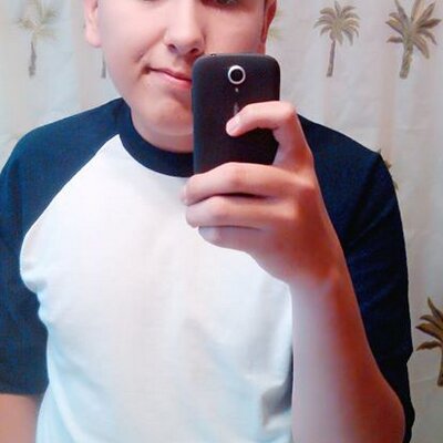 Profile Picture of Jovan Hernandez (@jovanhernandez5) on Twitter