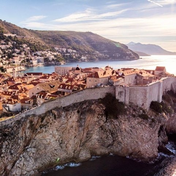 Profile Picture of Namik Kosaric (@namikkosaric) on Poshmark